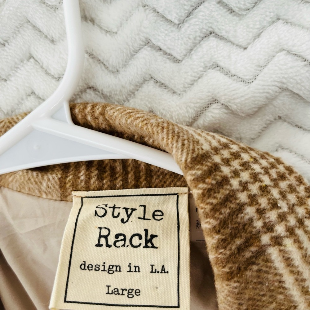 Style Rack Houndstooth Coat - Picture 2 of 2